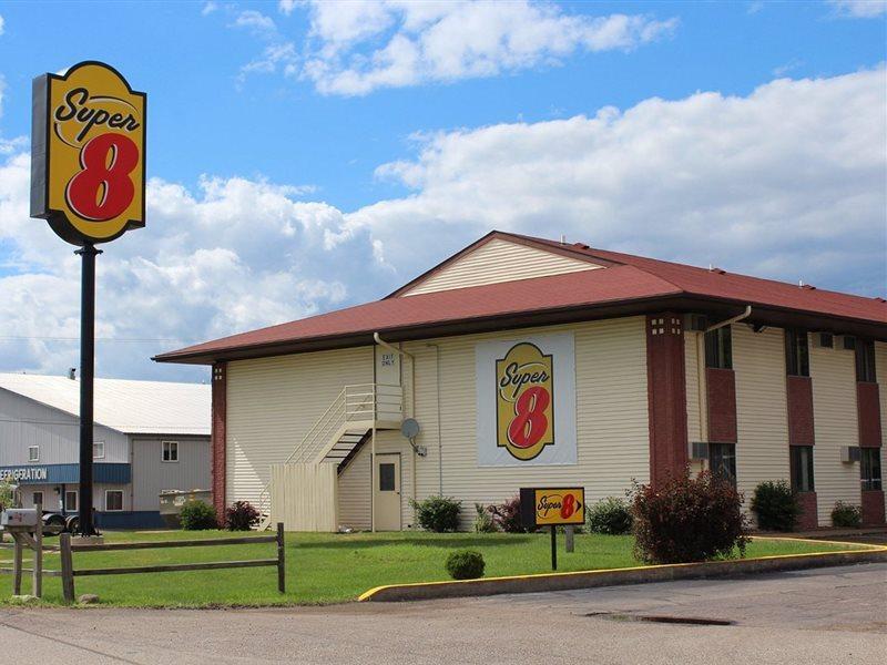 Super 8 By Wyndham I-94 Motel