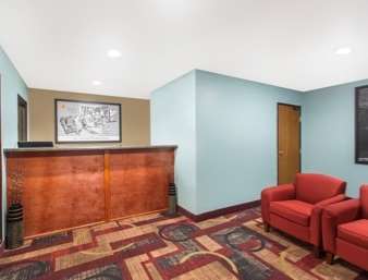 Super 8 By Wyndham I-94 2*