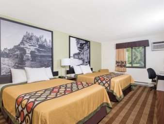 Super 8 By Wyndham I-94 Motel Eau Claire